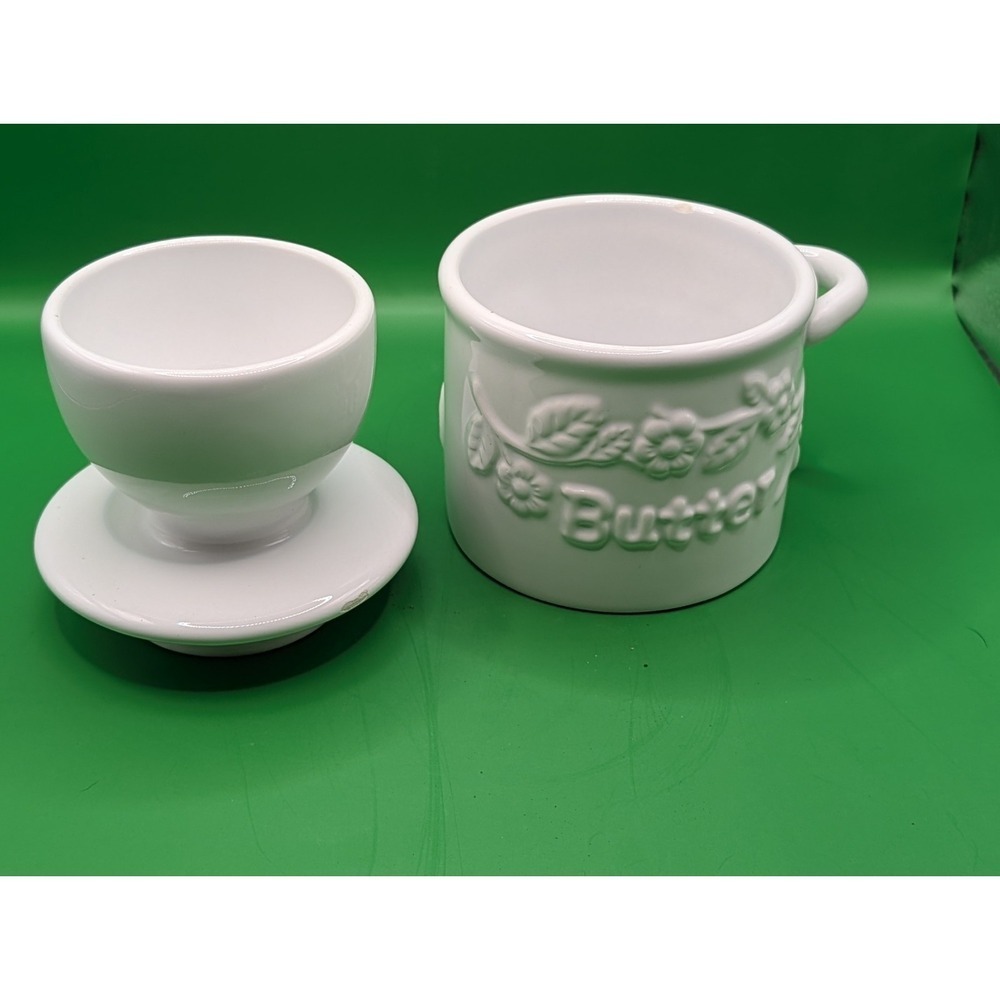 The Original Butter Bell Crock 2000. L Tremain French White Embossed Flowers